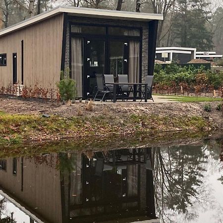 Great Chalet With Air Conditioning, Near Veluwe Hoenderloo Buitenkant foto