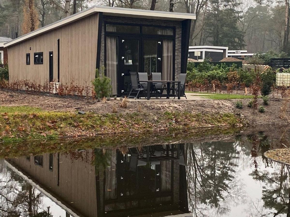 Great Chalet With Air Conditioning, Near Veluwe Hoenderloo Buitenkant foto