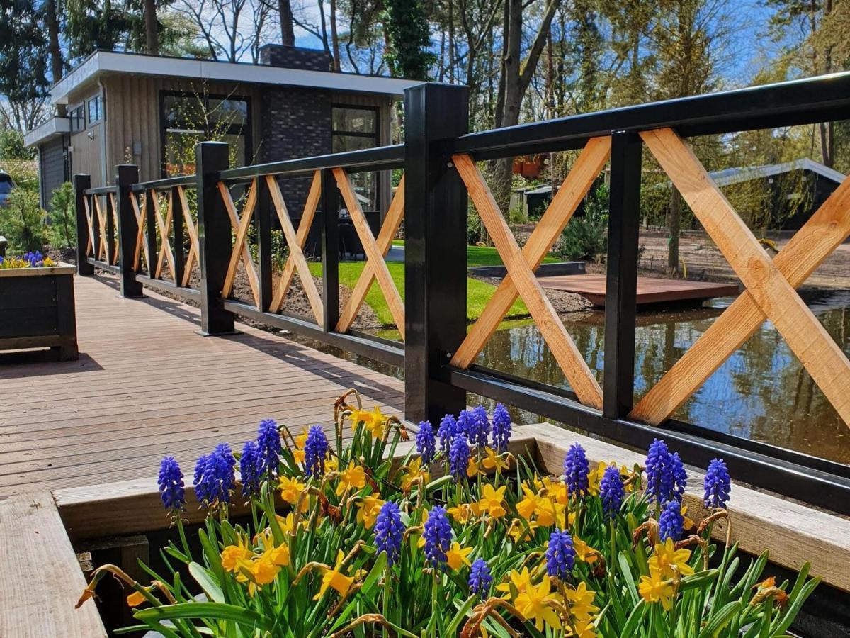 Great Chalet With Air Conditioning, Near Veluwe Hoenderloo Buitenkant foto